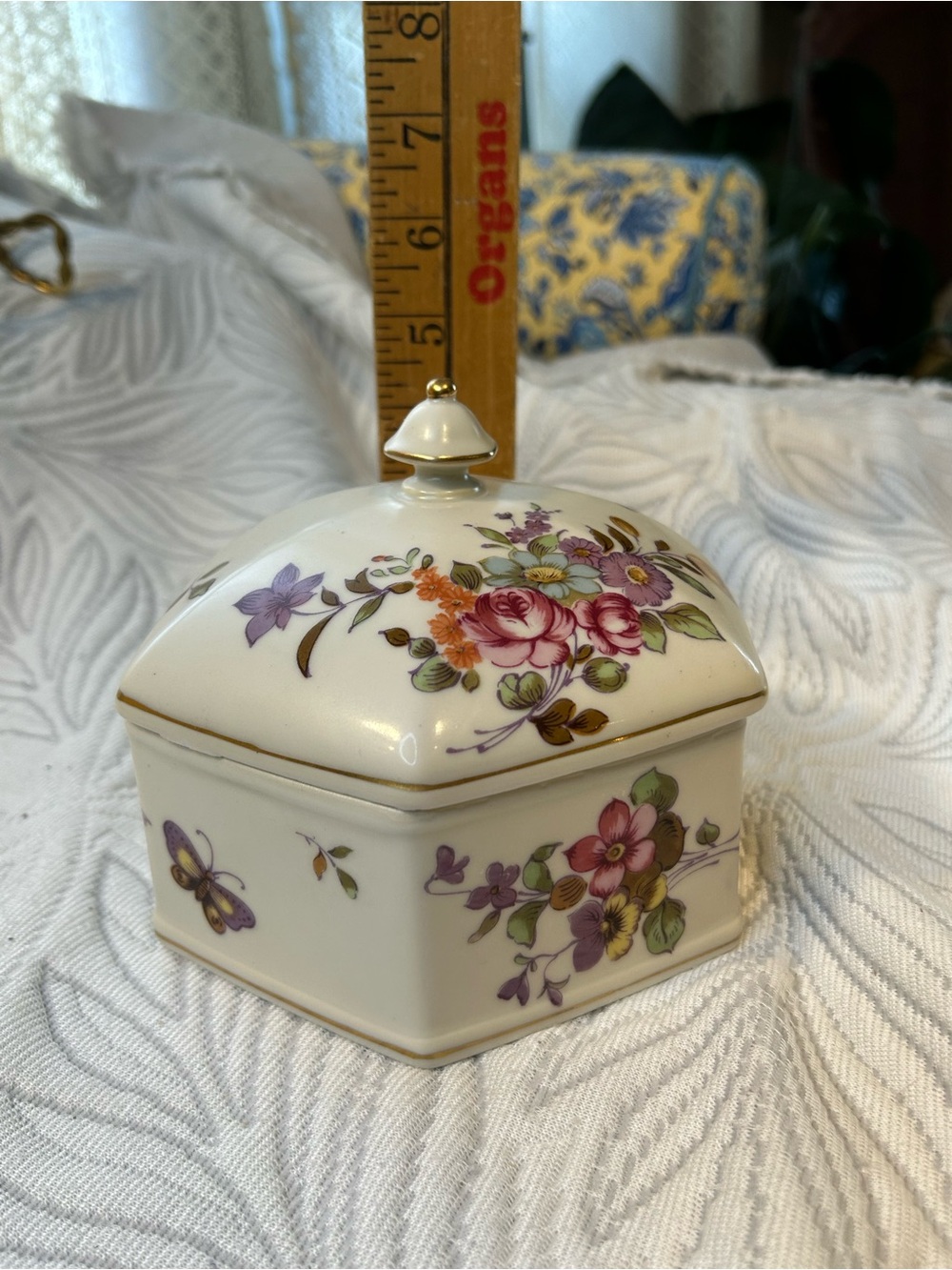 ✨ Lefton Powder Box ✨ - Picture 10 of 10